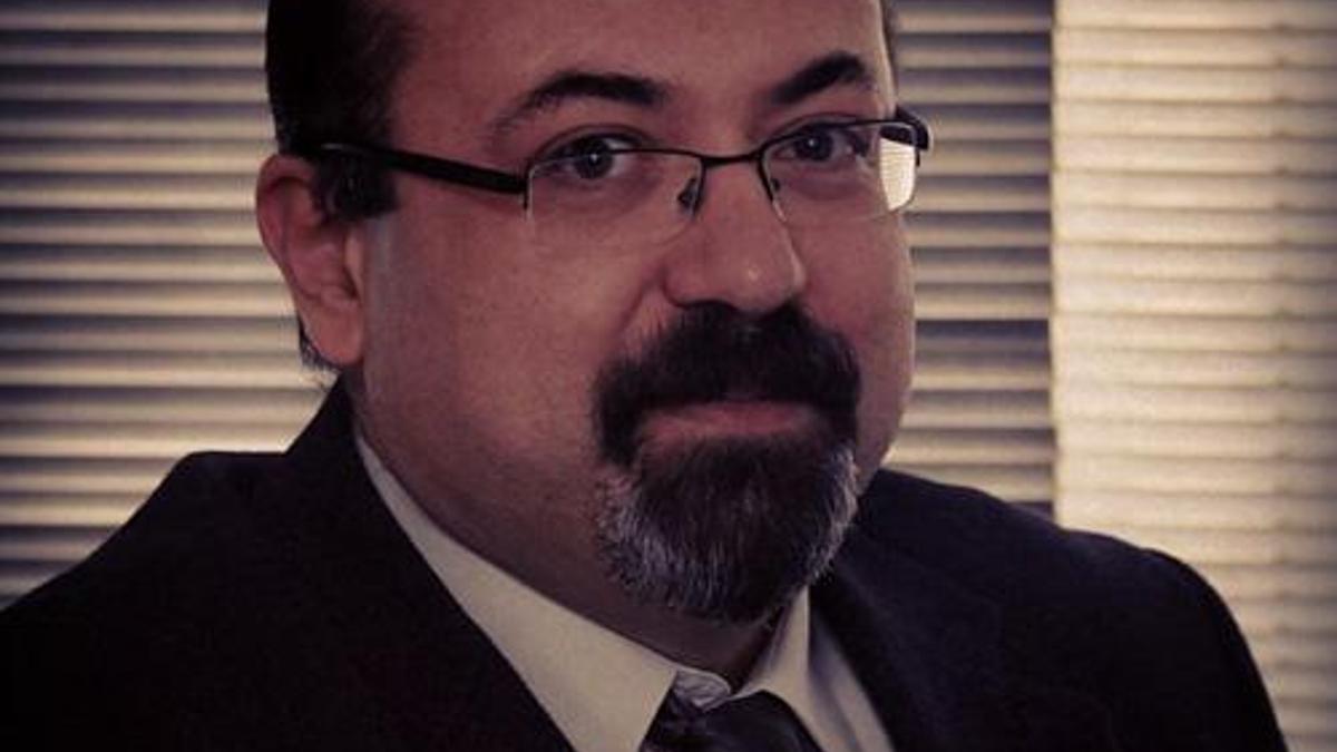 Deniz Gezmiş'in kardeşine bıraktığı kitaplar 12 Mart'ta yakılmış!