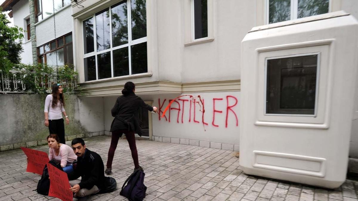 O şirketin İstanbul'daki ofisinde eylem!