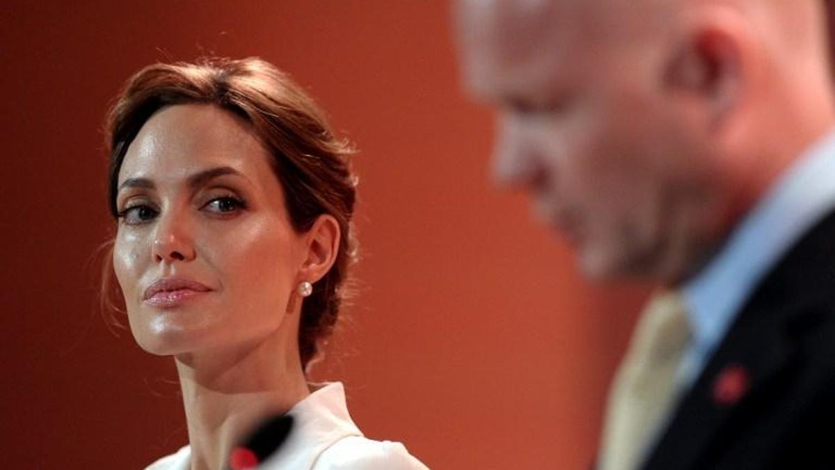 Jolie, cinsel şiddete karşı