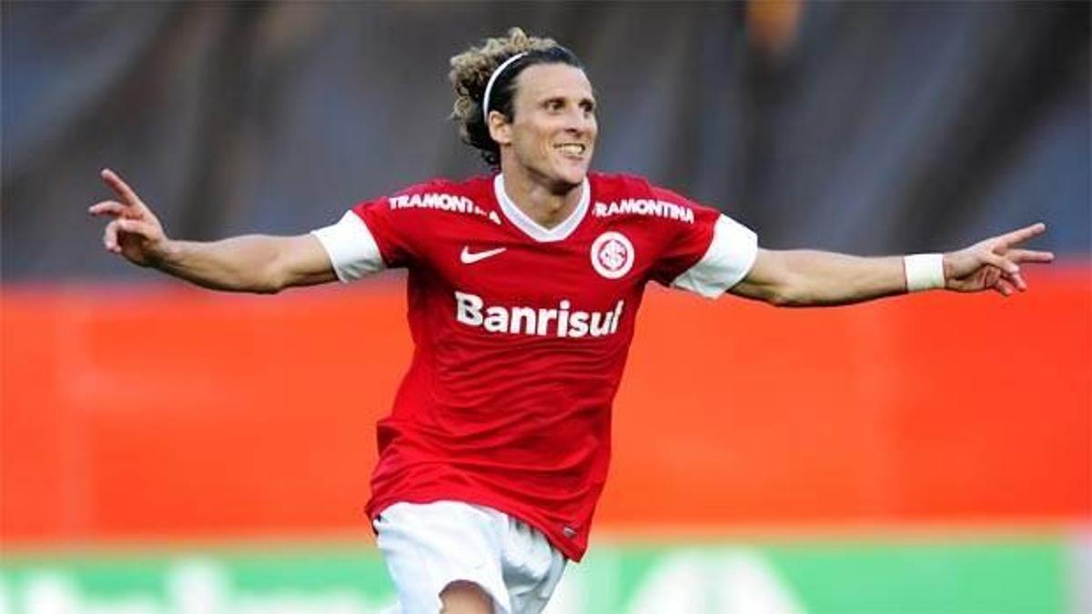 Forlan sonunda geliyor!