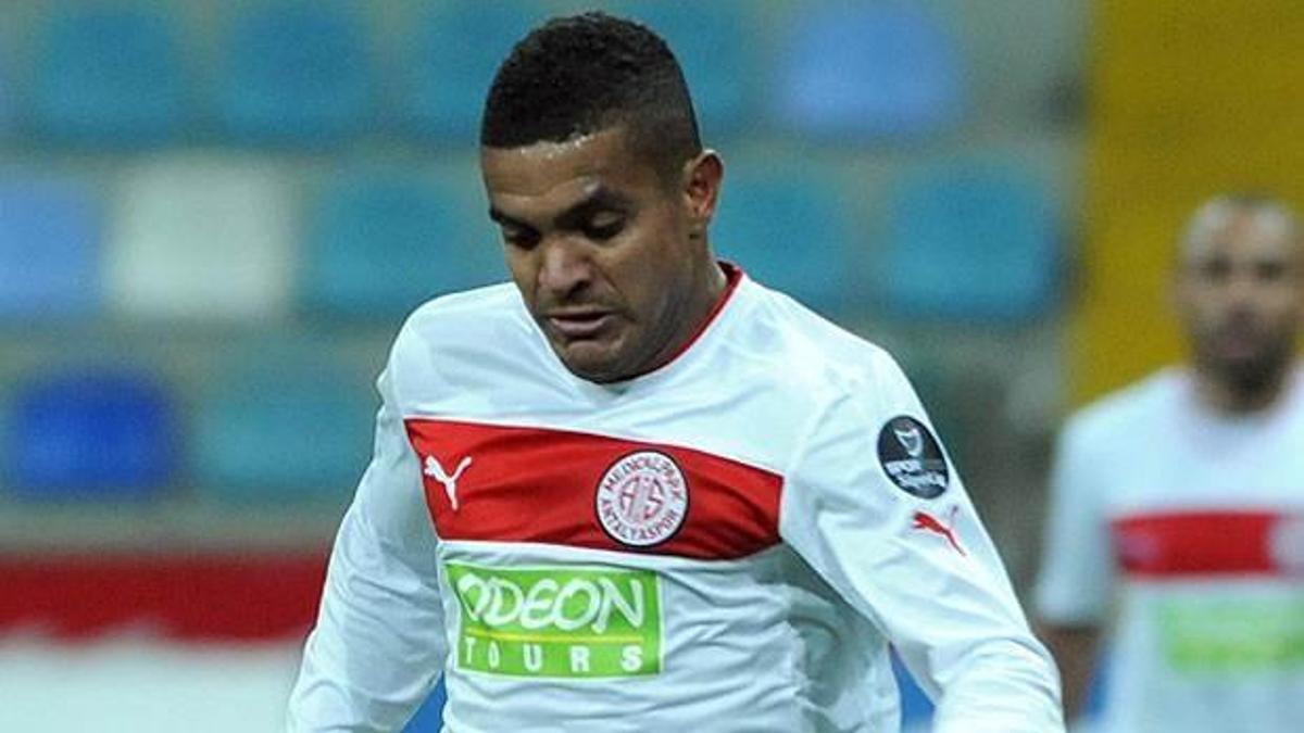 Vederson'un yeni adresi Mersin