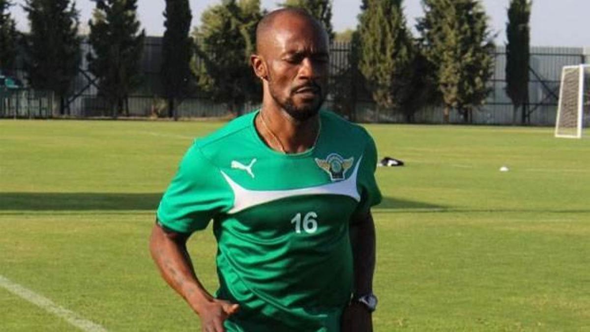 Zokora Balıkesirspor maçında yok!