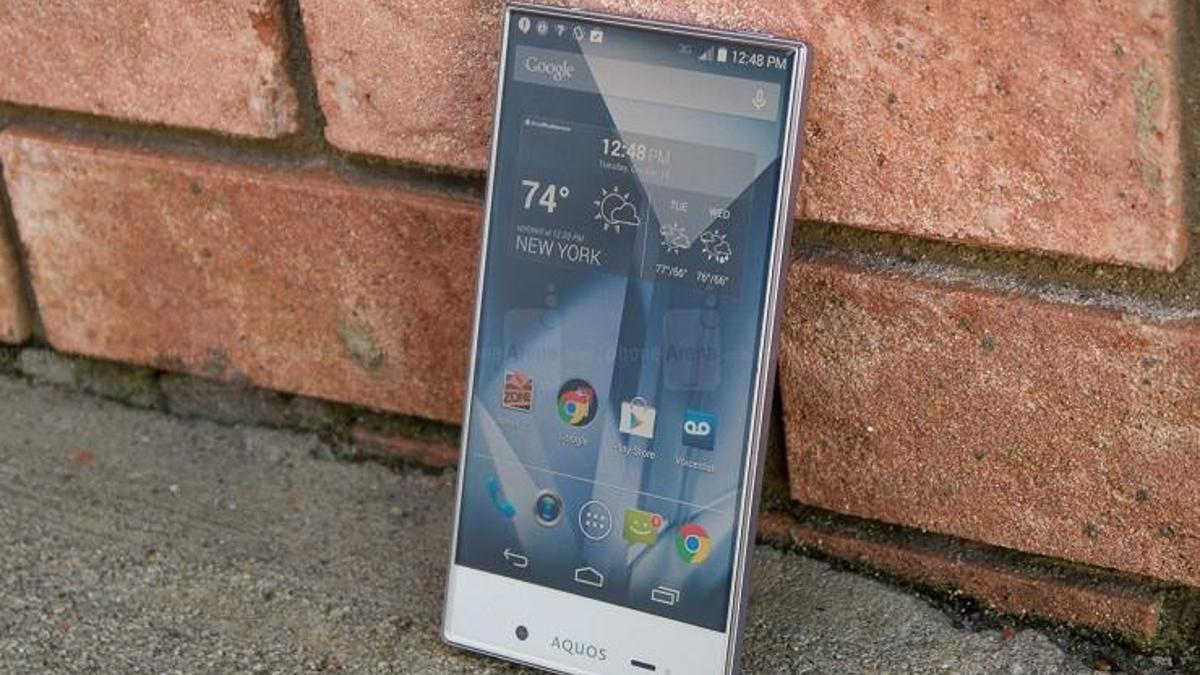 Sharp'ın "çerçevesiz" telefonu AQUOS Crystal incelemesi