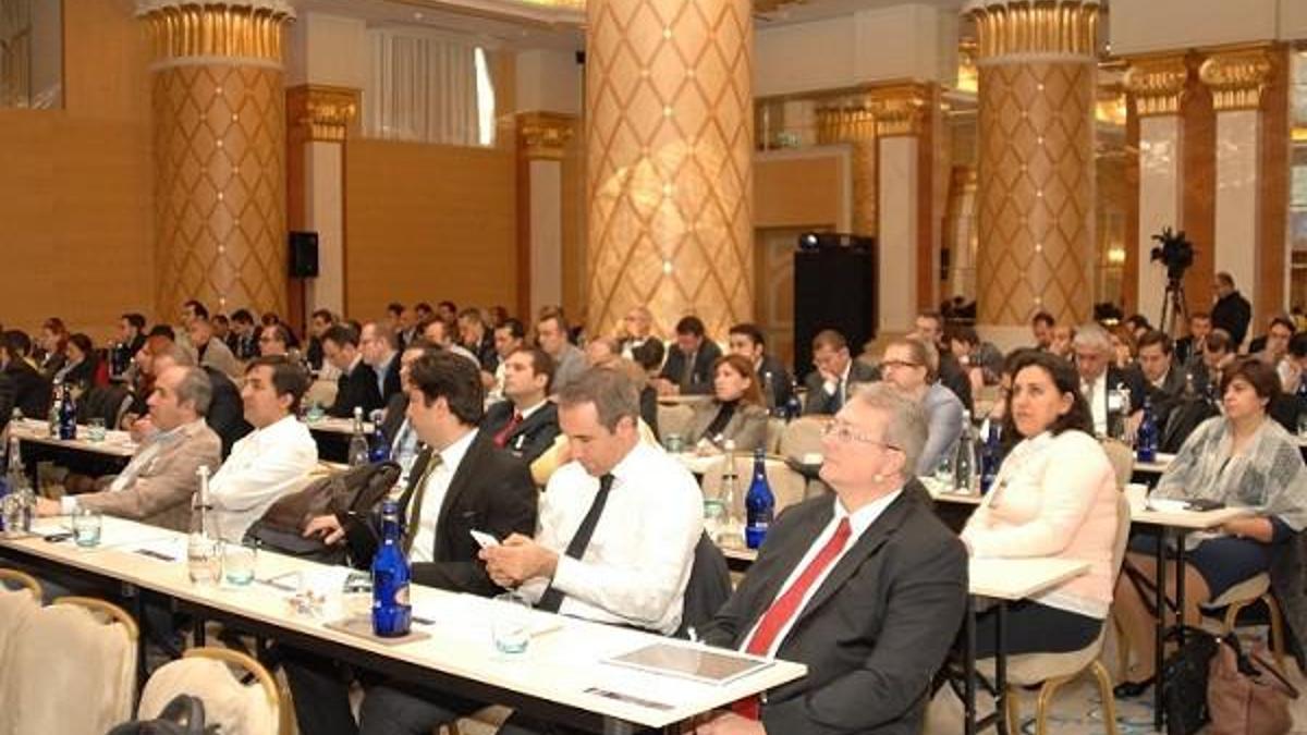 IDC “Akıllı Çözümler Konferansı”nın açılışını BT liderleri ile gerçekleştirdi
