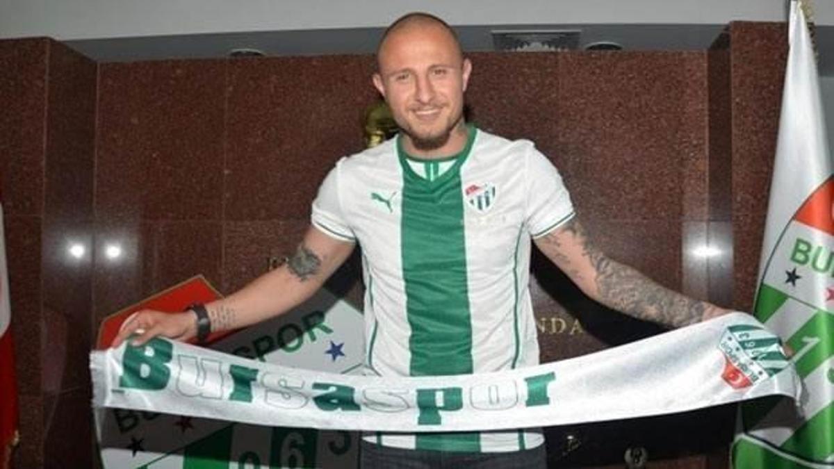 Üç futbolcudan Bursaspor'a ihtar