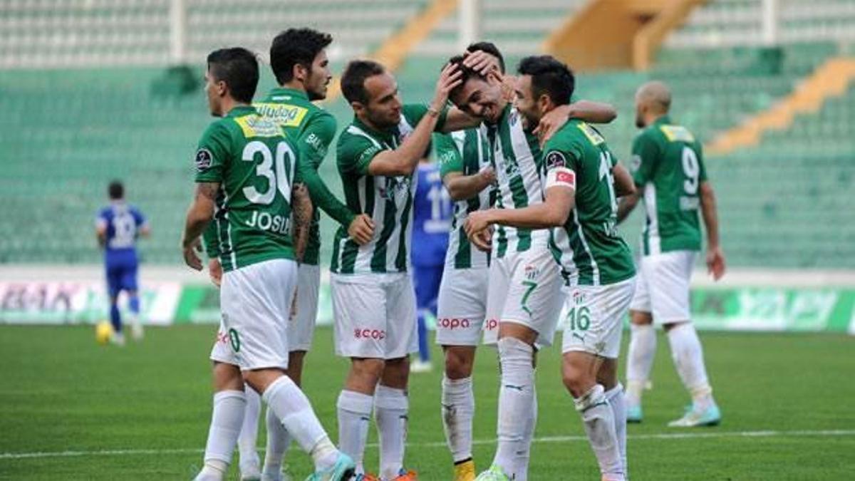 Bursa, Paşa'ya gol yağdırdı!