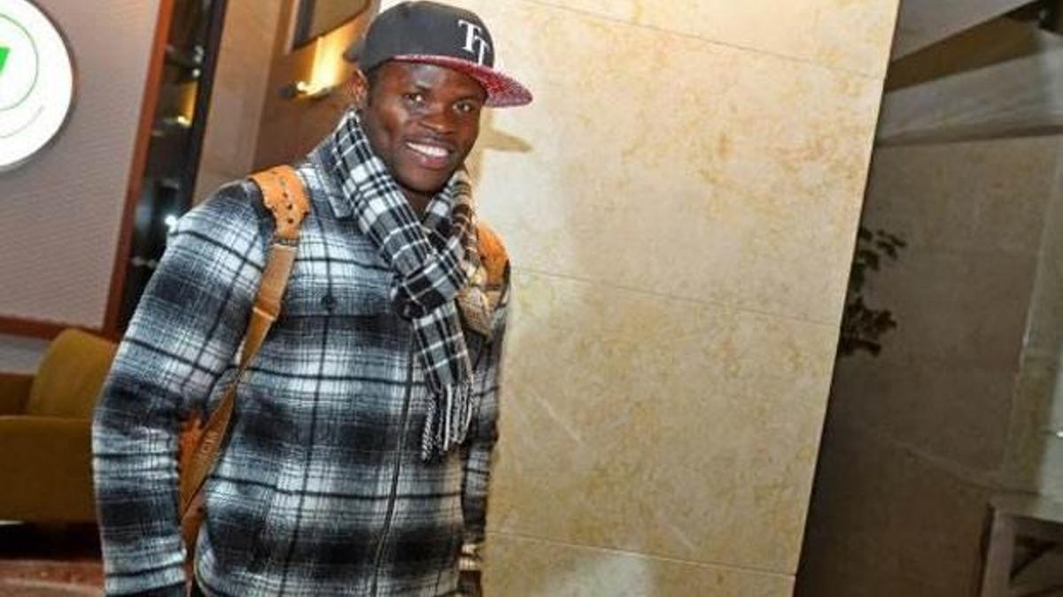Taye Taiwo Bursa'dan ayrıldı