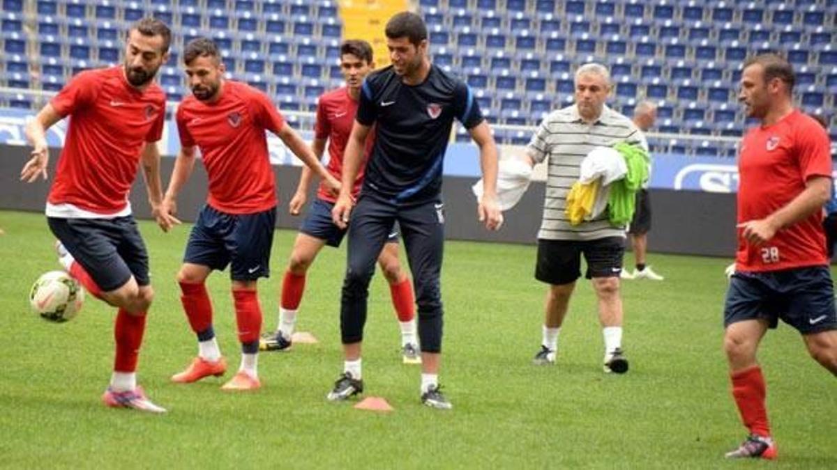G.Saray maçı öncesi Mersin'e şok