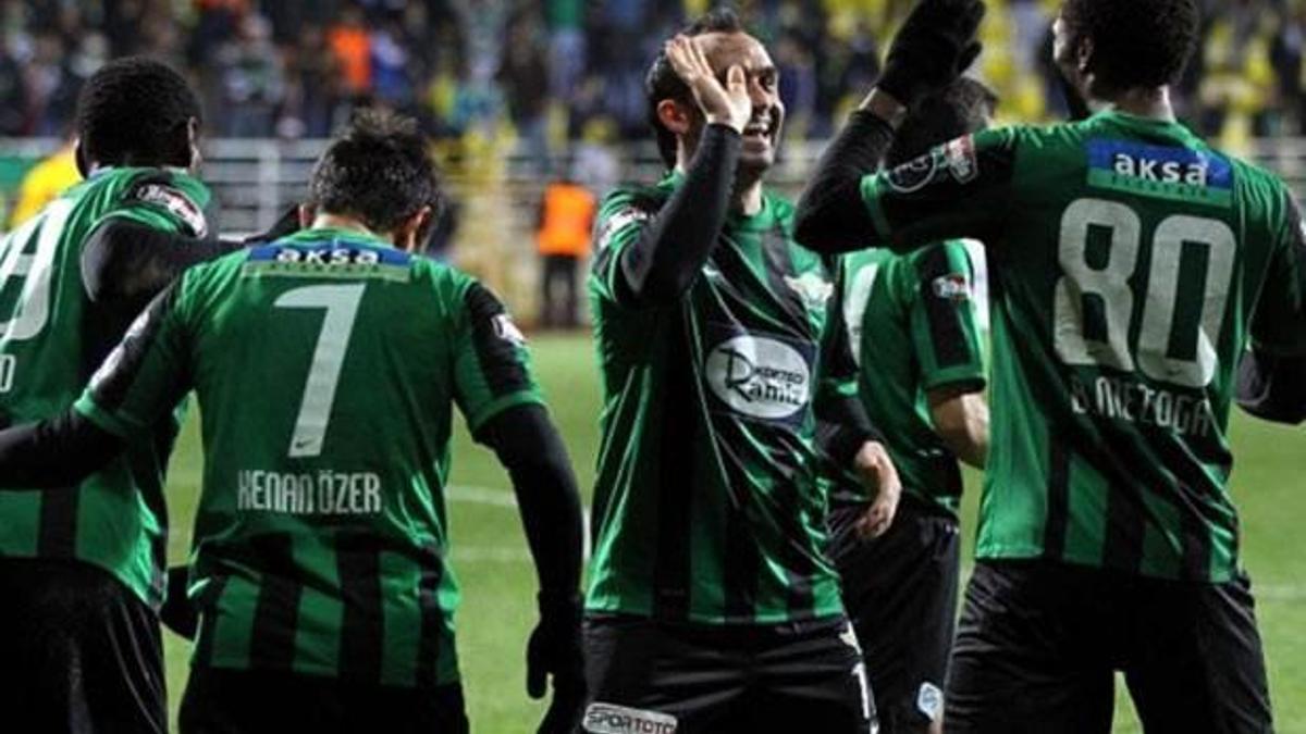 5 futbolcuyla yollar ayrıldı