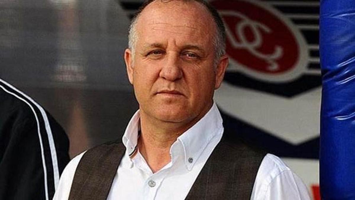 Mesut Bakkal imzayı attı