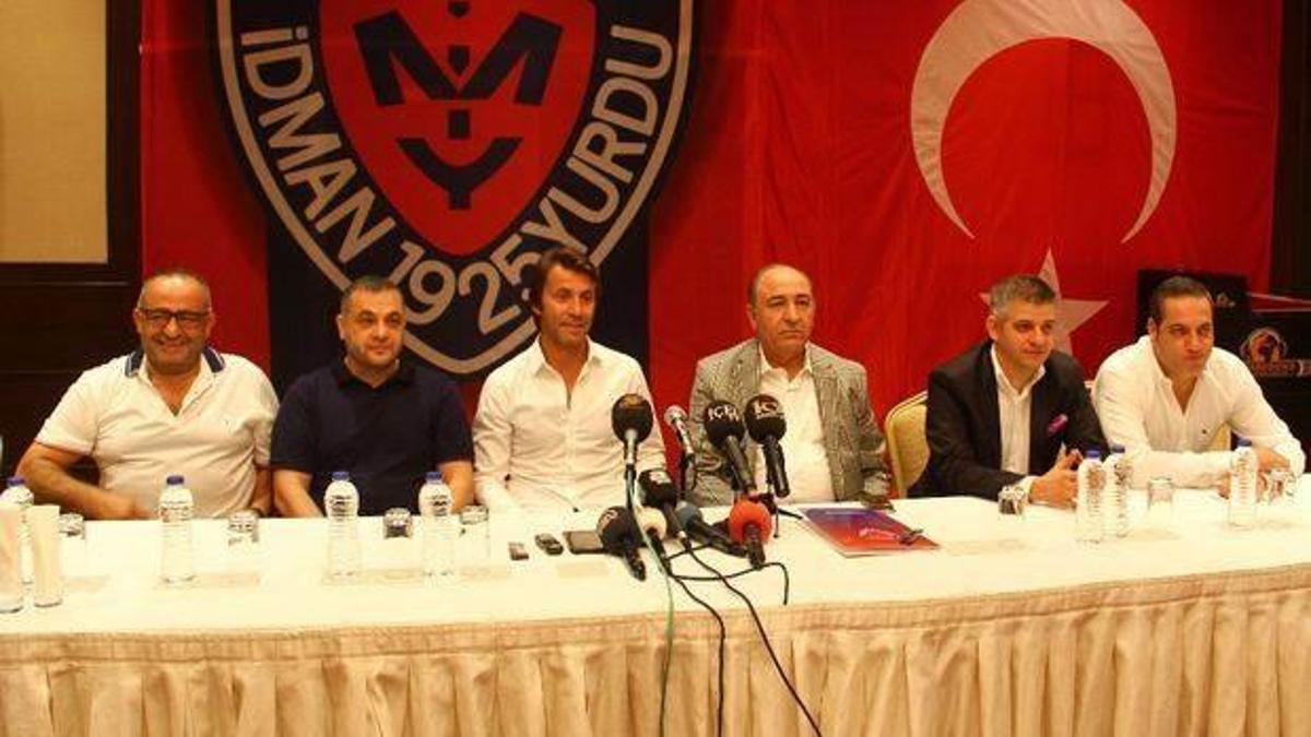 Bülent Korkmaz imzayı attı