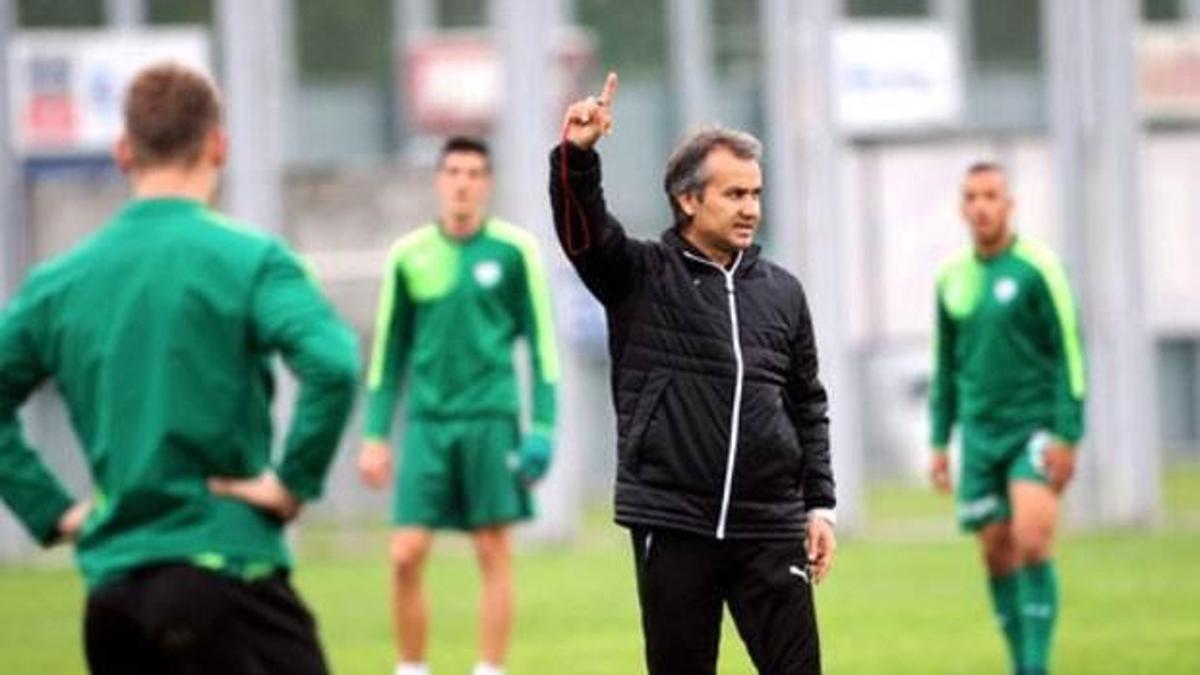 Ersel Uzgur ile sözleşme imzalandı