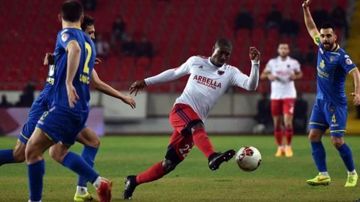 Buca'dan Mersin'e şok!