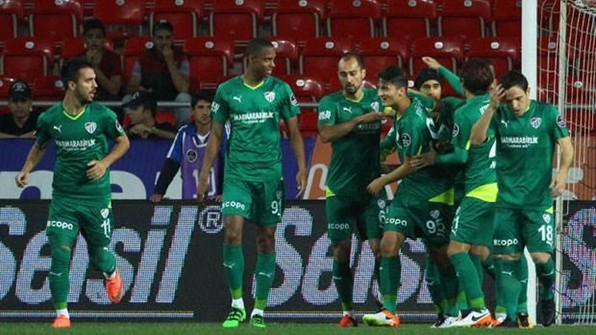 Bursa'dan Mersin'e 5 gol birden!