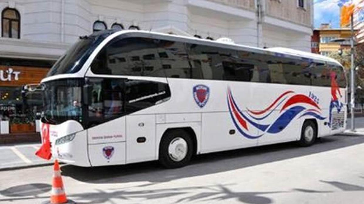 Mersin İdman Yurdu’nda otobüs şoku!