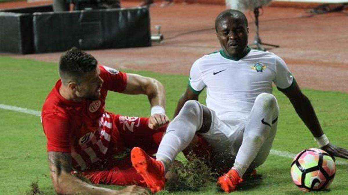 Antalya'da sessiz gece