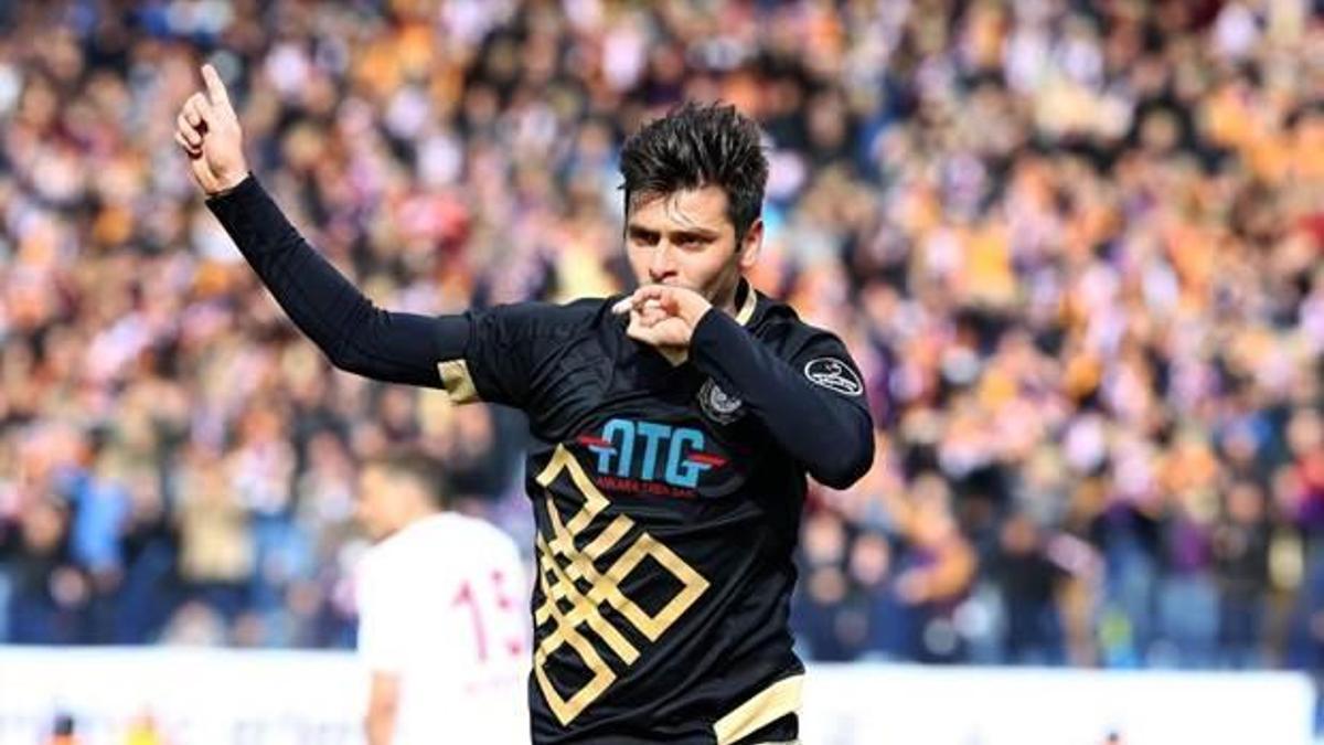 Rusescu, UEFA'nın en iyi 11'inde!