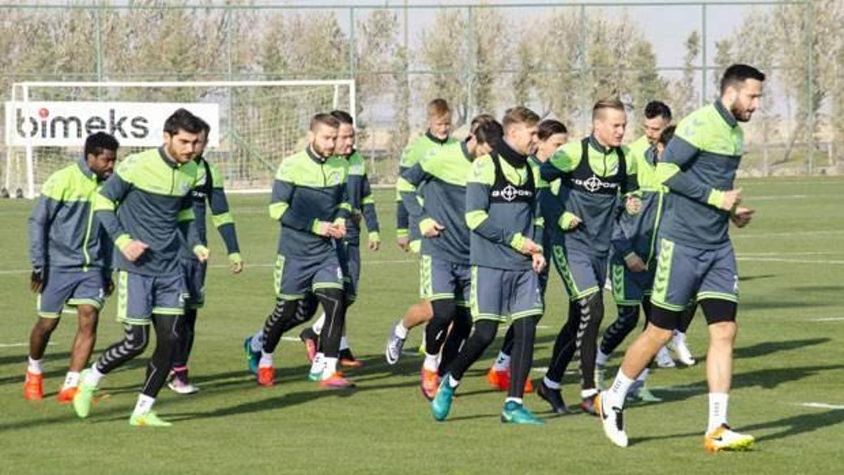 Atiker Konyaspor, Shakhtar Donetsk maçına hazır