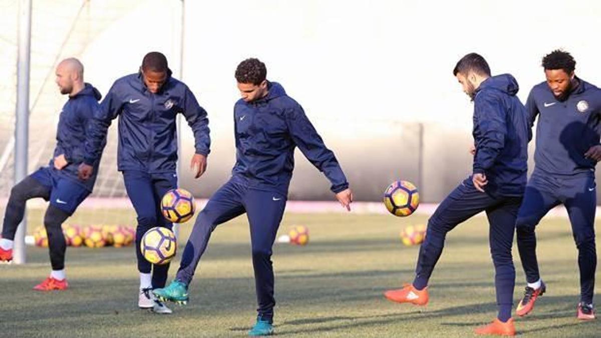 Osmanlıspor, Konya'ya bileniyor!