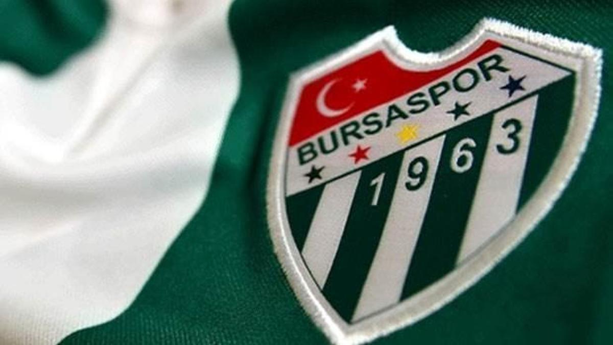 Bursaspor'da 5 futbolcu gidecek, 4 futbolcu gelecek
