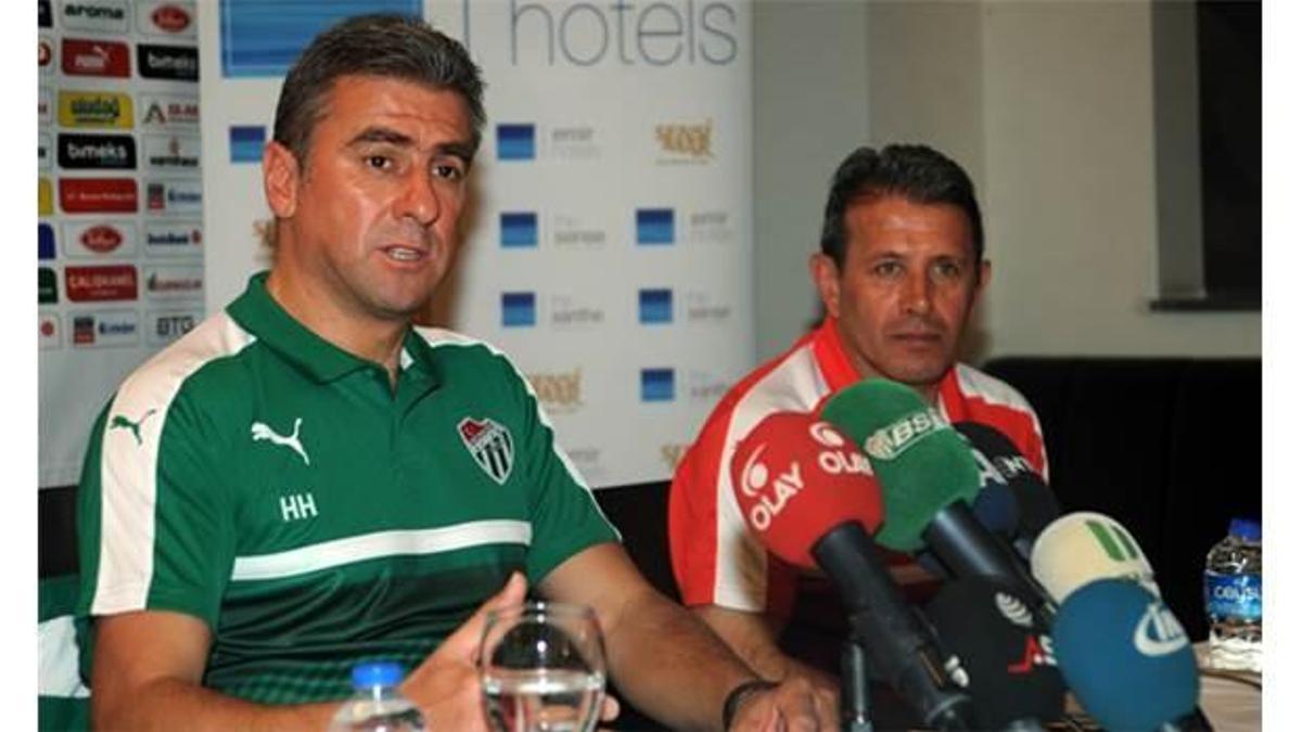 Hamzaoğlu müjdeyi verdi! 3 transferi de açıkladı