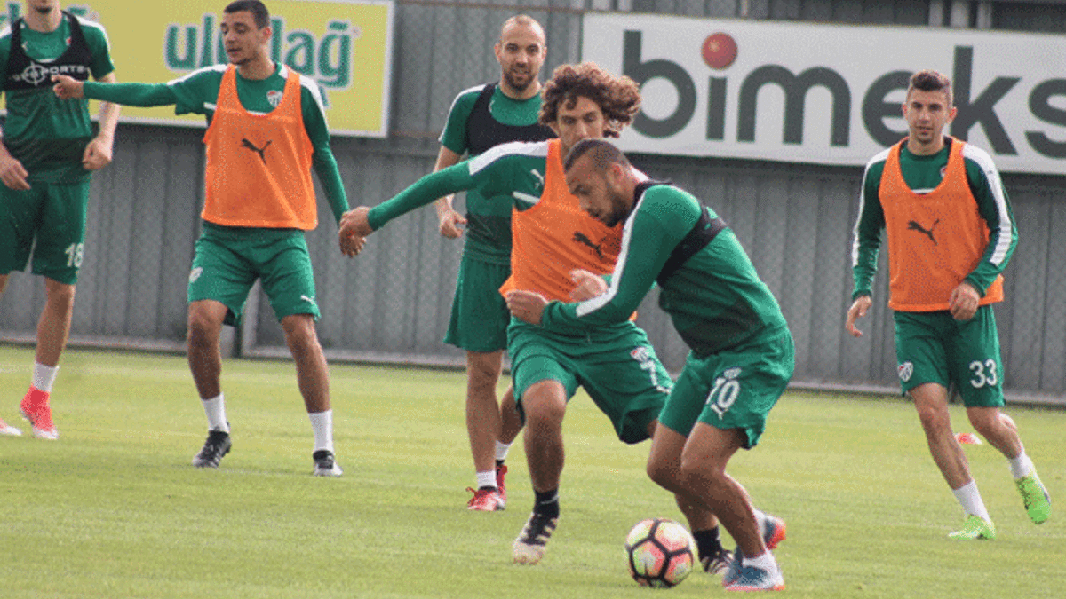 Beşiktaş maçı öncesi Bursa'da 2 eksik!