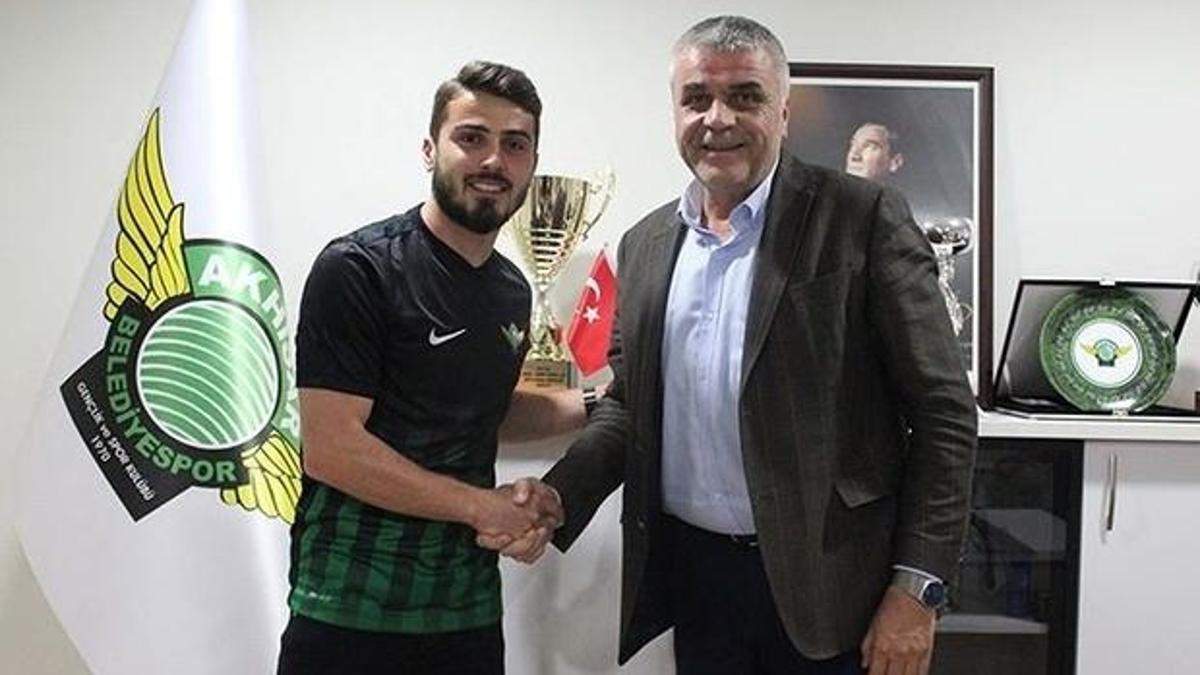 Akhisar'dan üç yıllık imza