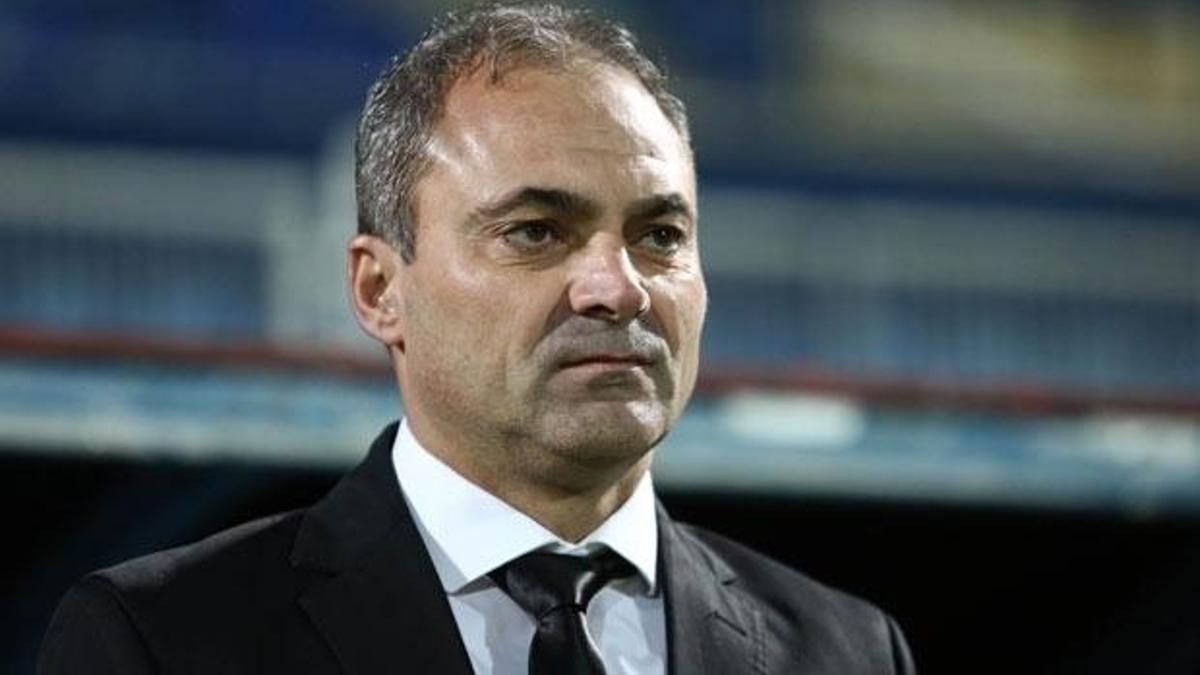 Süper Lig ekibinin yeni hocası belli oldu!