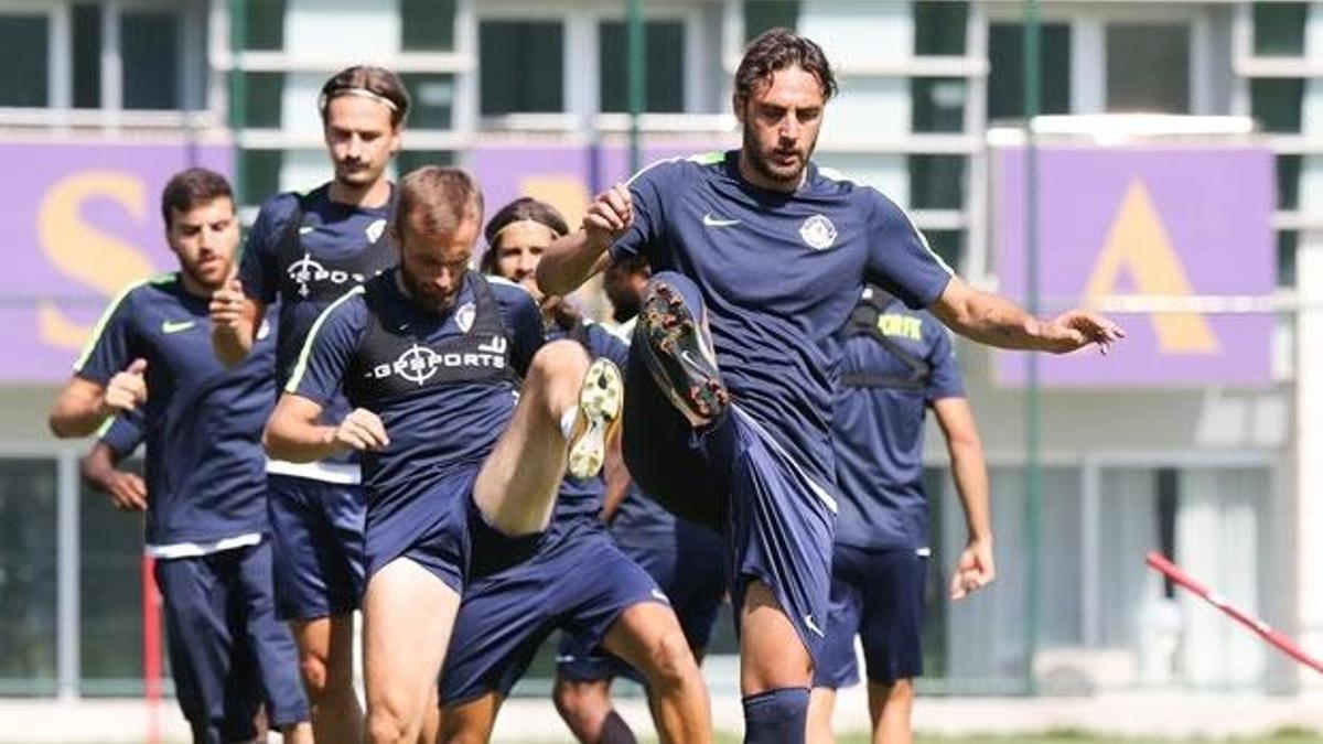 Osmanlıspor günü çift antrenmanla tamamladı