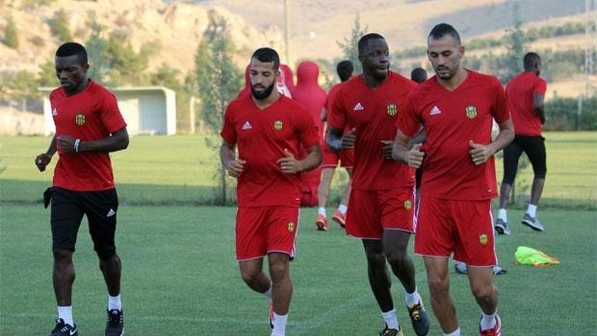 Kadroda sadece 8 oyuncu kaldı