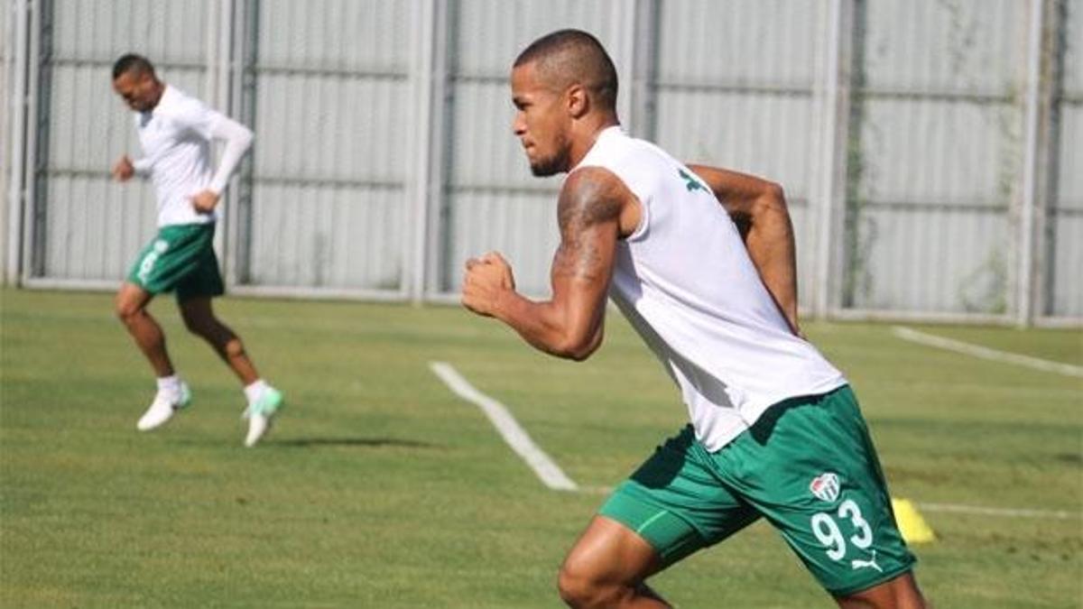 Bursaspor'da Batalla antrenmana çıkmadı