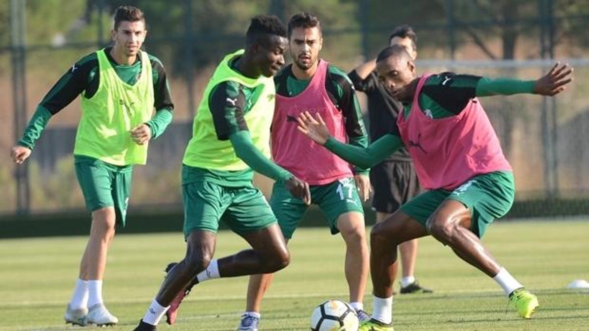 Bursaspor’da Batalla’nın sakatlığı sürüyor