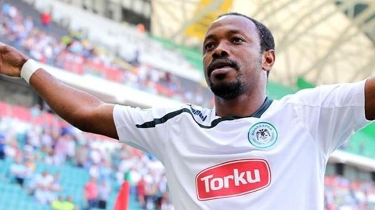 Taksi şoförü yıldız futbolcuya saldırdı!