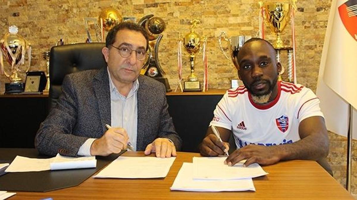 Karabükspor imzayı attırdı