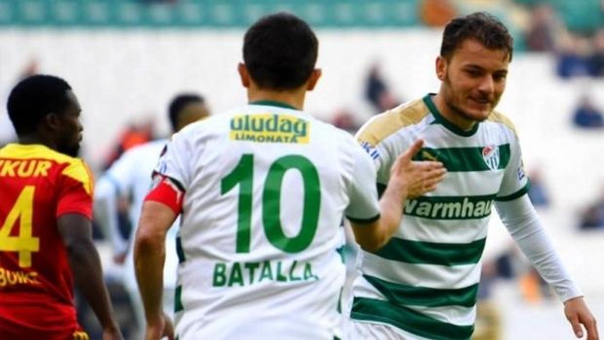 Alex ve Batalla'yı karşılaştırdı
