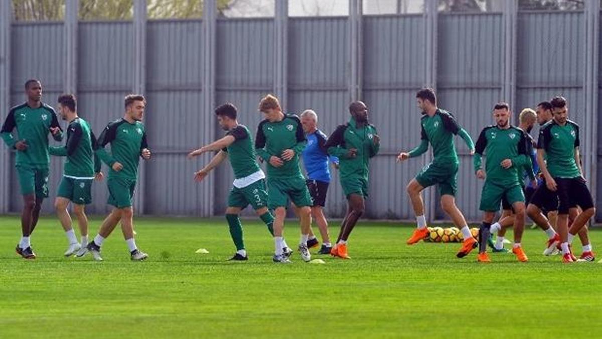 Bursaspor'da sakat oyuncuların dönüşü sevinç yarattı