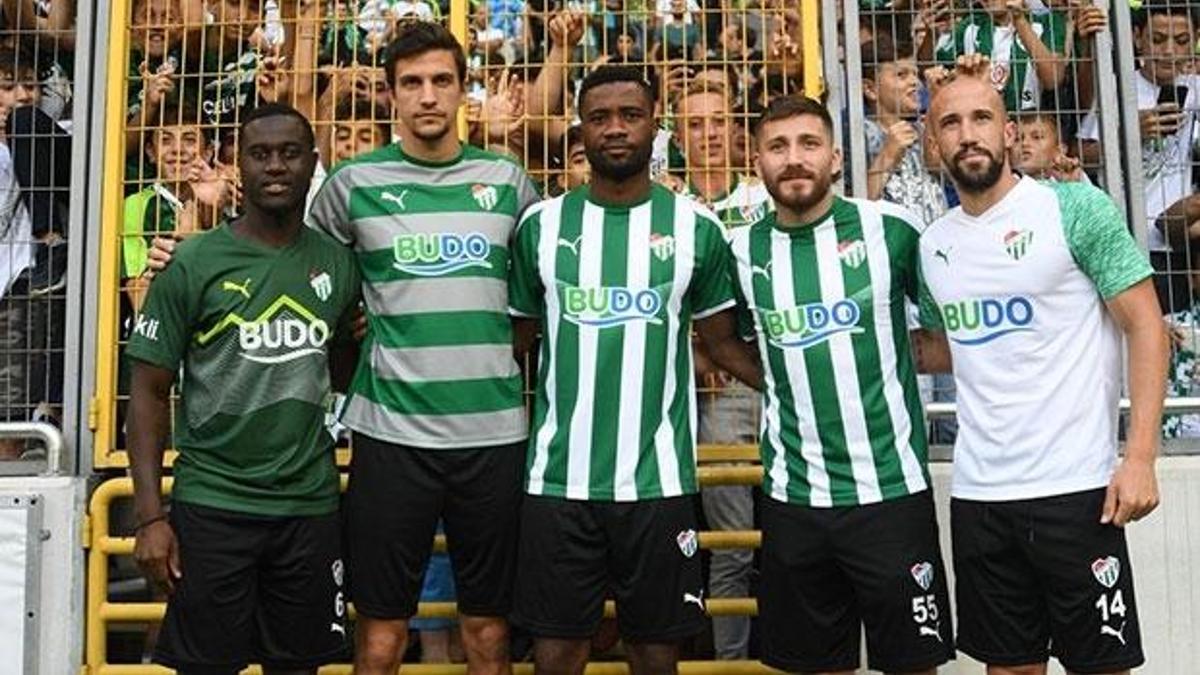 Bursaspor yeni transferlerini tanıttı