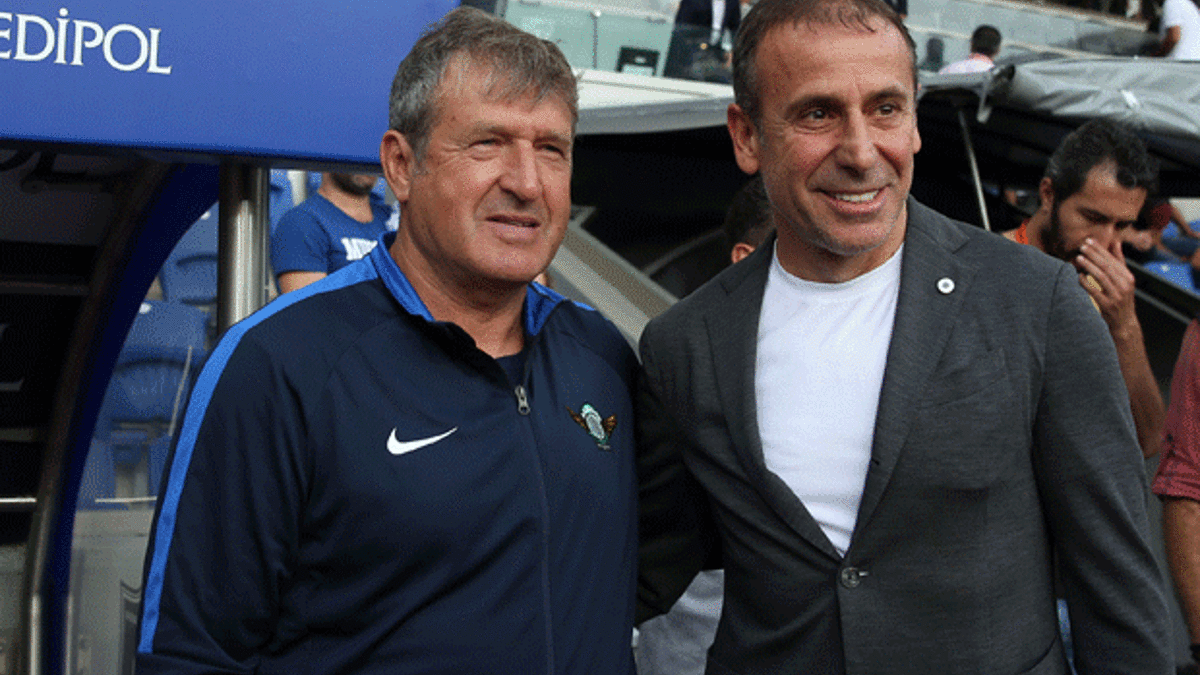 Akhisarspor'da Saffet Susic dönemi sona erdi