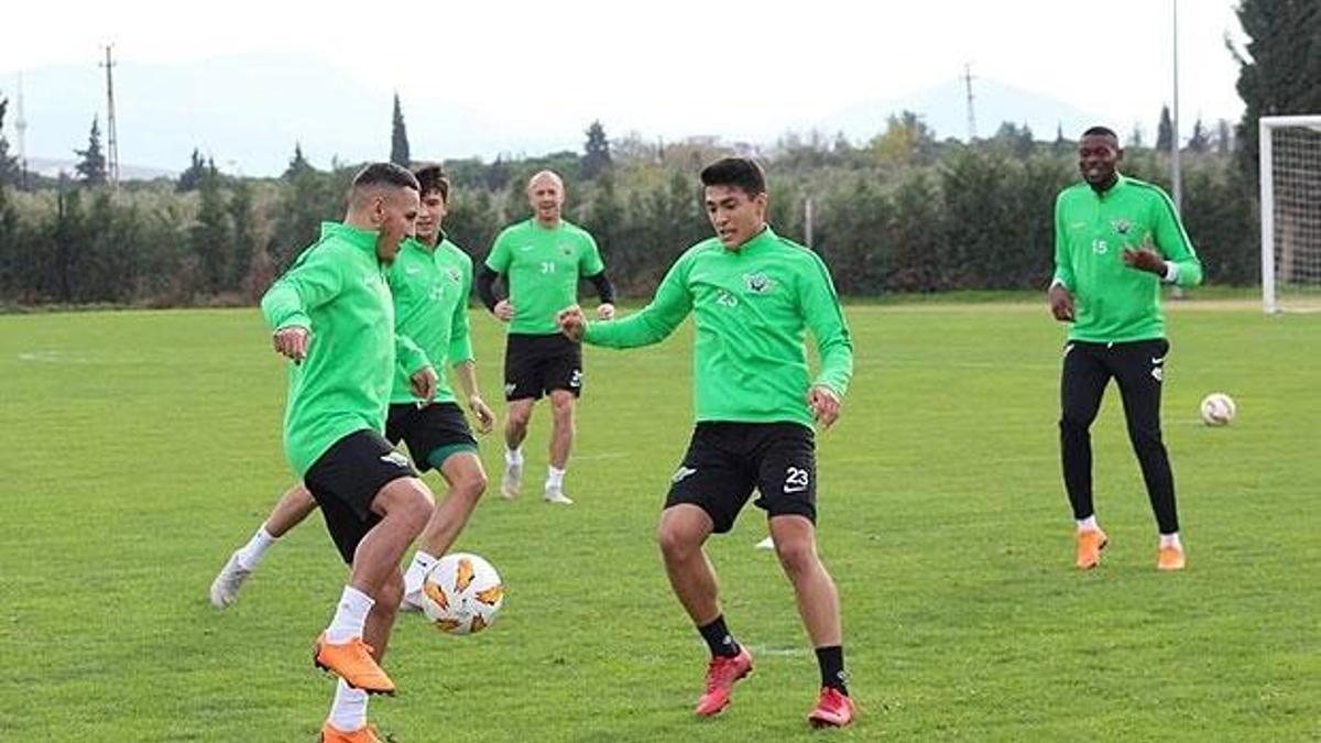 Akhisarspor'da Krasnodar mesaisi başladı