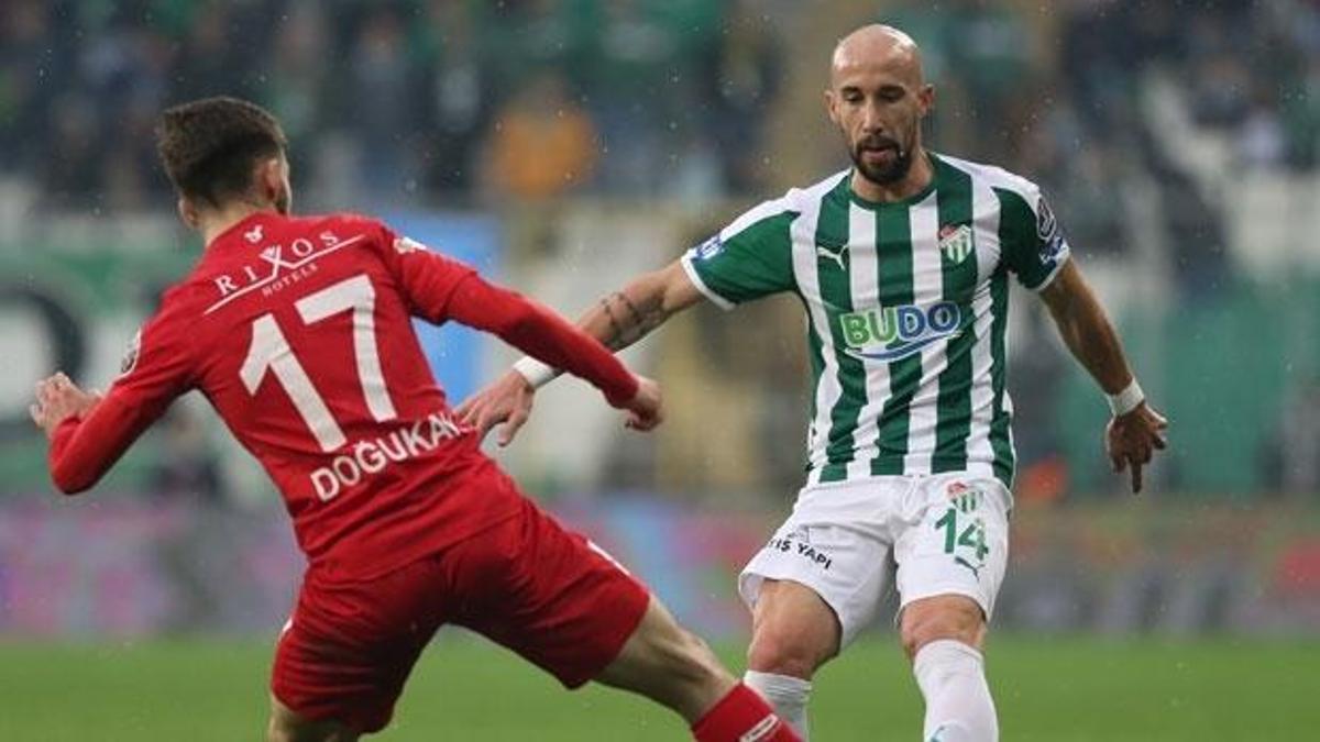 Bursaspor, Latovlevici ile devam etmek istiyor!