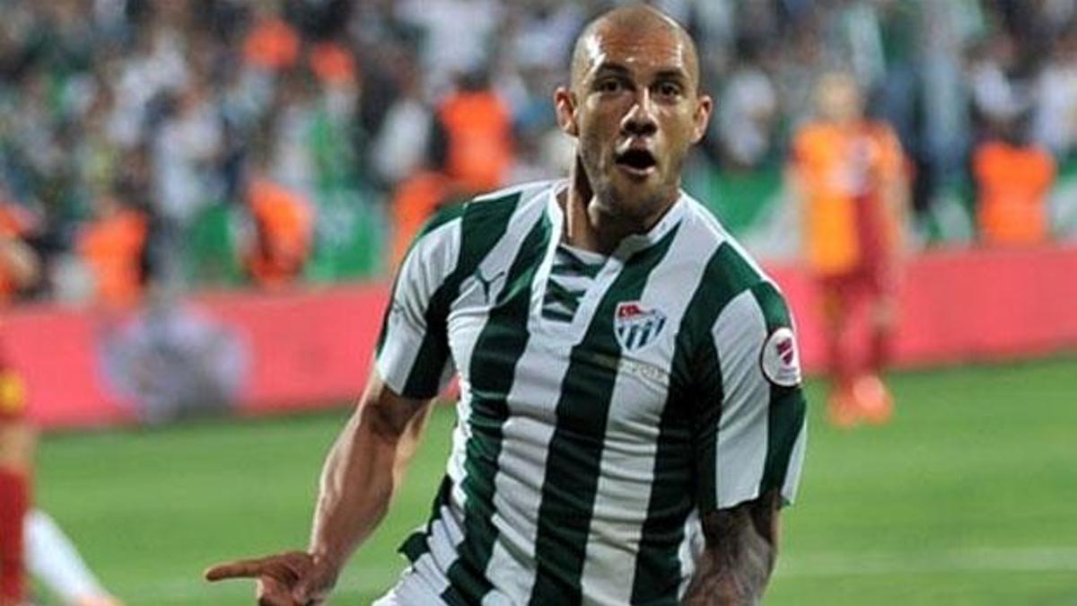 Bursaspor'da Fernandao sesleri!