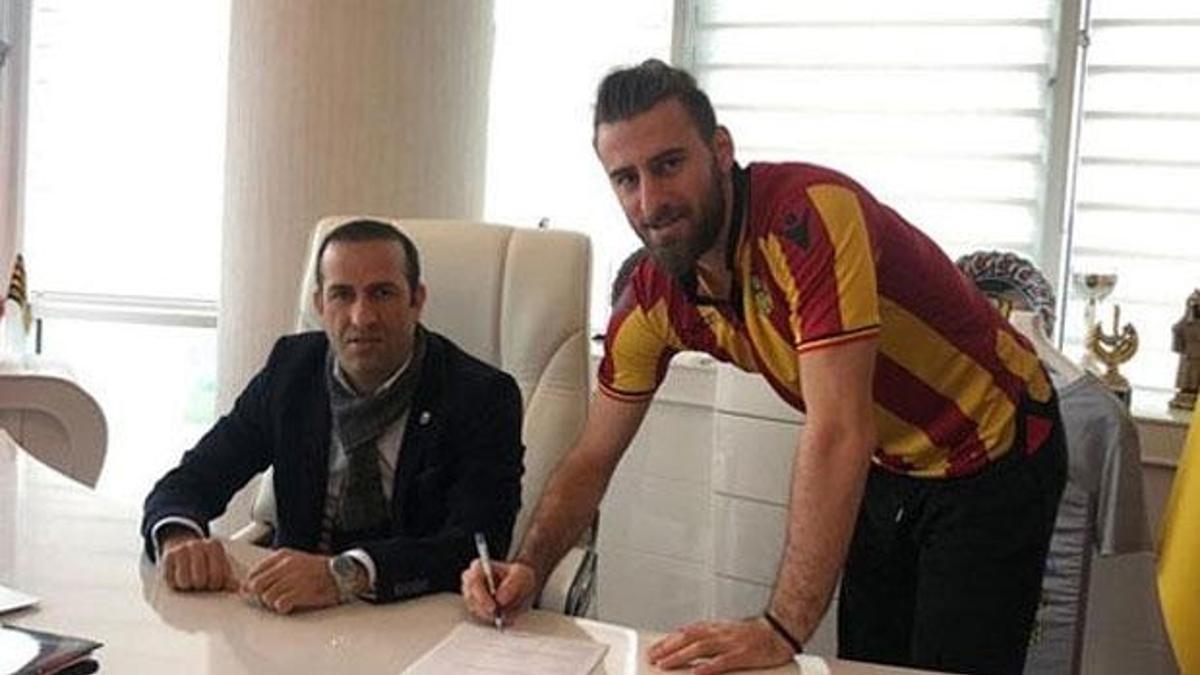 Yiğithan Güveli Yeni Malatyaspor'a imzayı attı