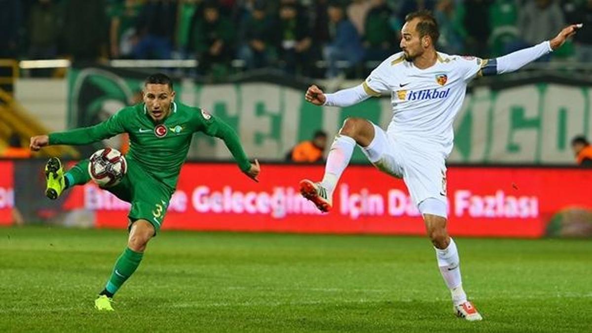 Akhisarspor çeyrek finale yükseldi