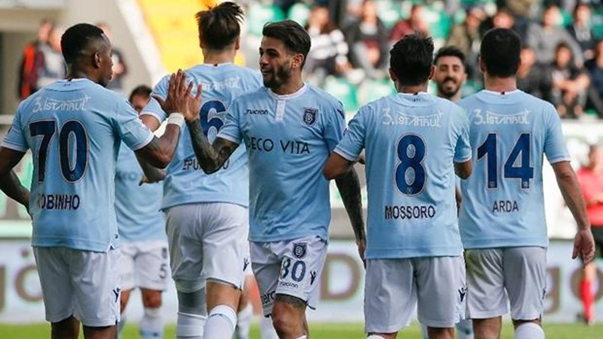 Başakşehir zirvede tek başına! 3 gol...