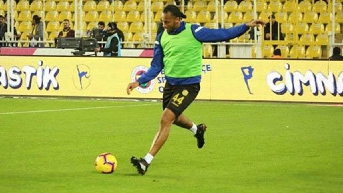 Yeni Malatyaspor'da Mina 1 ay yok!