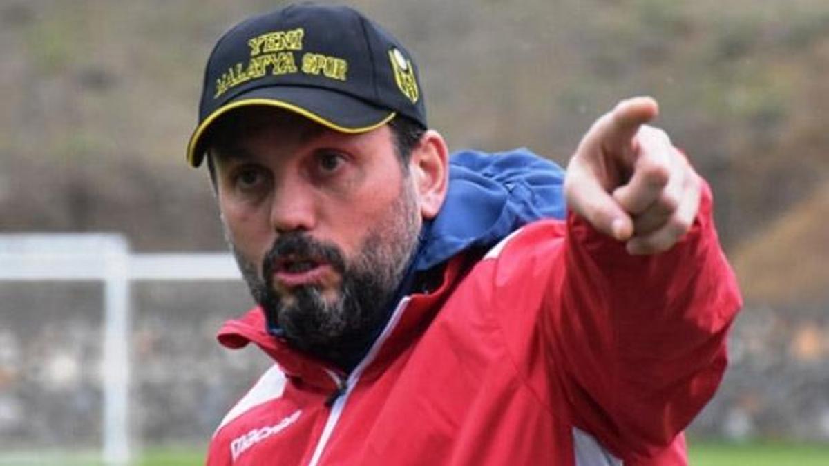 Evkur Yeni Malatyaspor’da Teknik Direktör Erol Bulut istifa etti!