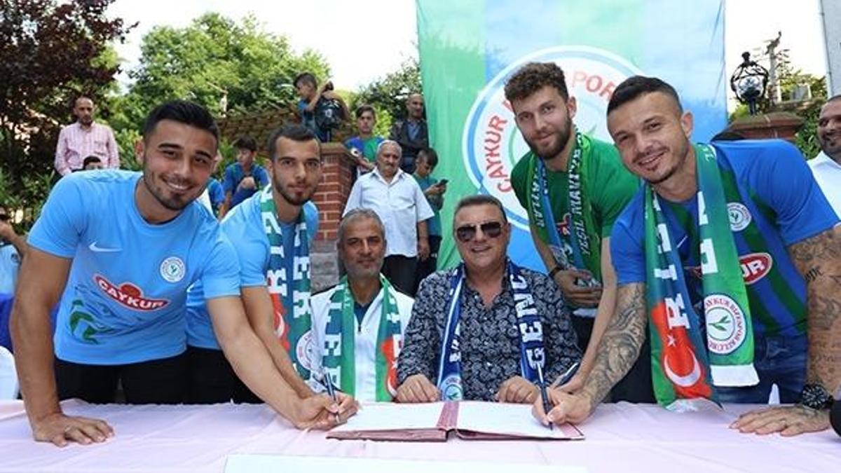 Çaykur Rizespor'da 4 imza birden