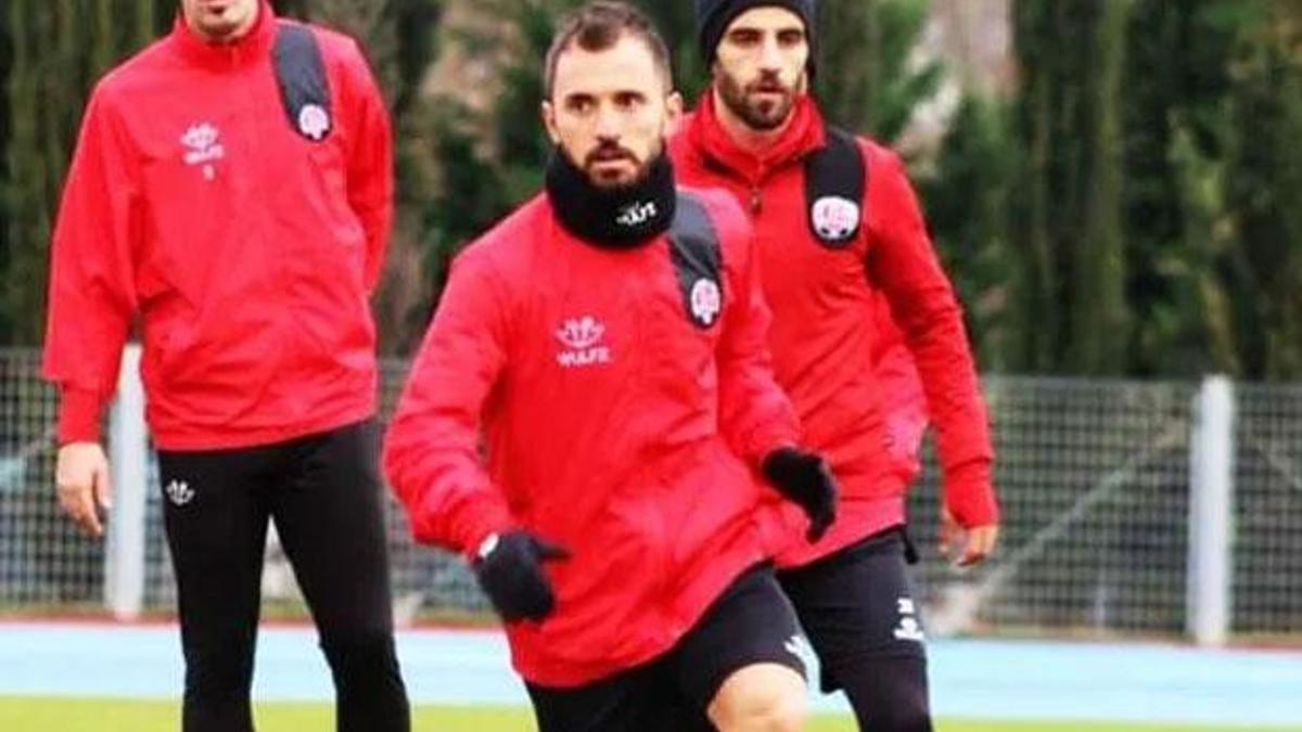 Emre Çolak, Fatih Karagümrük'le olan sözleşmesini feshettiklerini açıkladı