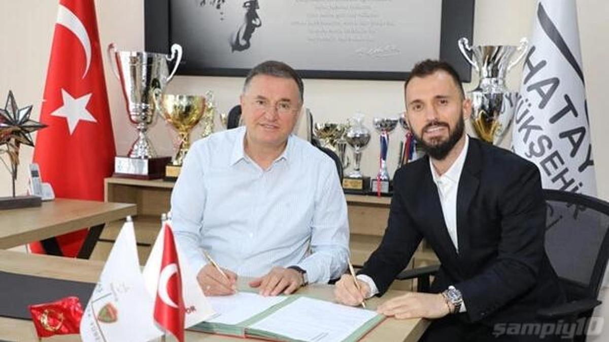 Emre Çolak resmen Hatayspor'da