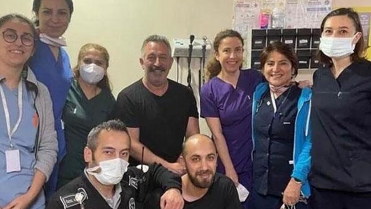 Cem Yılmaz koronavirüs aşısı sonrası paylaştı